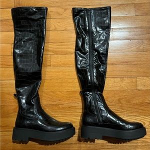 FRANCO SARTO Janna Vegan Over-the-Knee
Crocodile-Print Boots 6 M $169